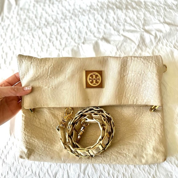 Tory Burch Louisa Crossbody - Picture 4 of 16